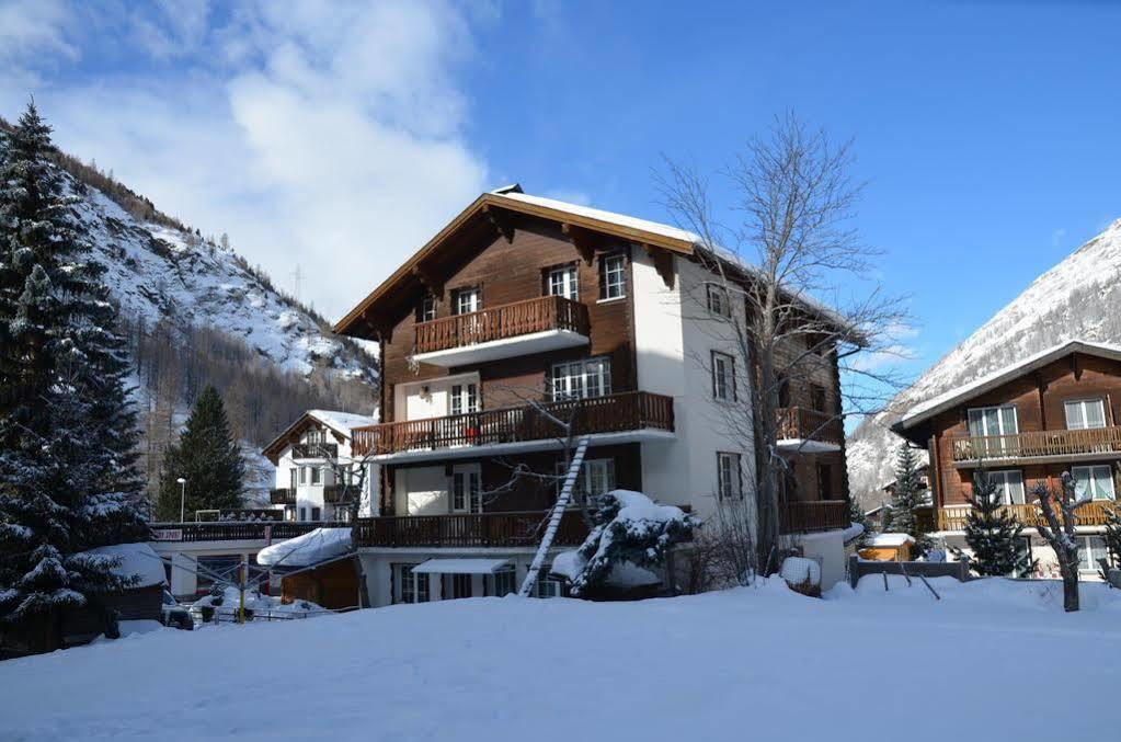 Haus Alpenperle Saas-Almagell Exterior foto